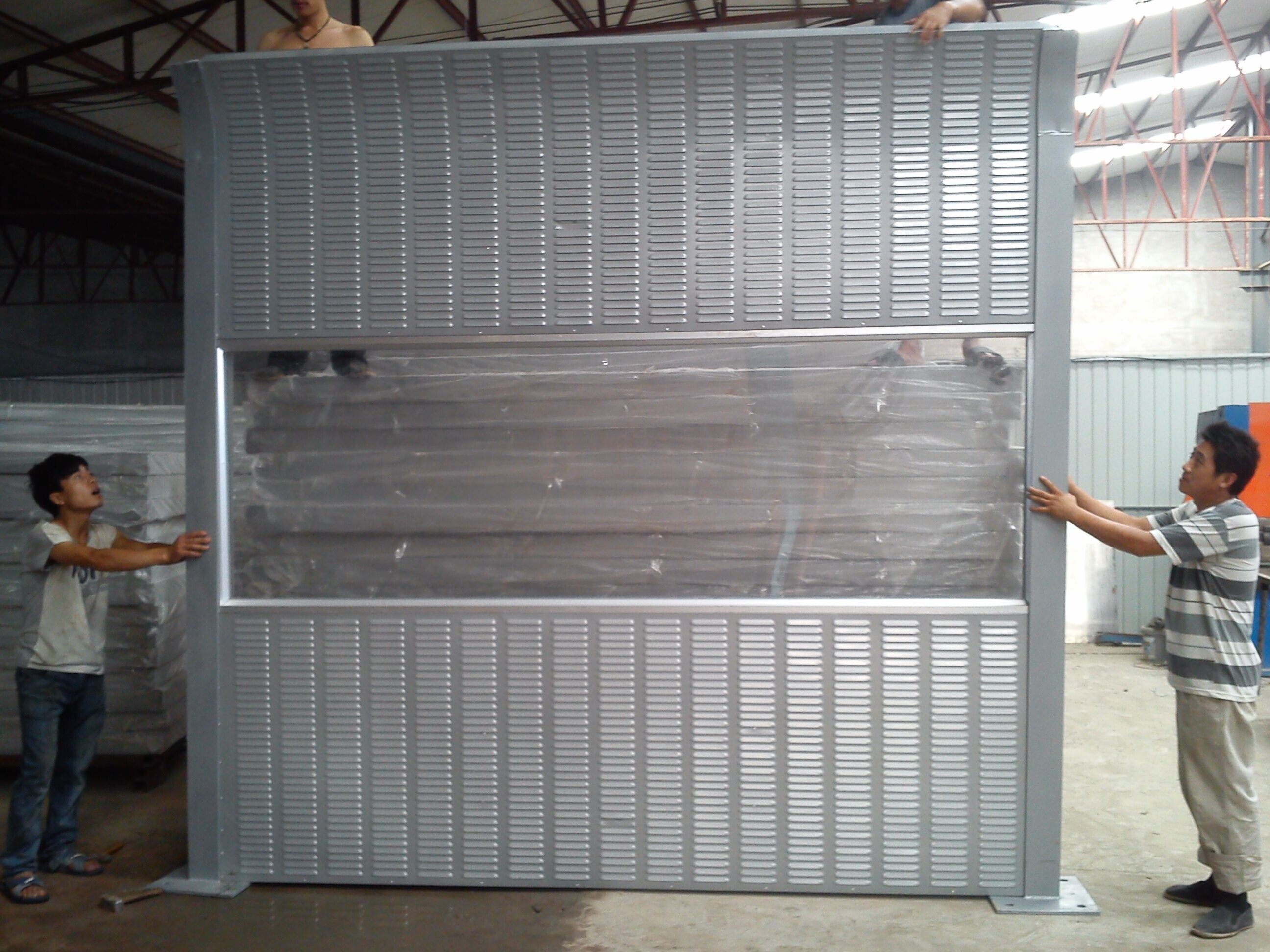 【廠家供應現貨大量交通隔音屏障聲屏障金屬聲屏障降噪板隔音墻價格優惠質量保證歡迎來電咨詢】_