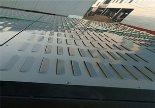 百葉金屬聲屏障廠(chǎng)家的優(yōu)勢(shì)與應(yīng)用